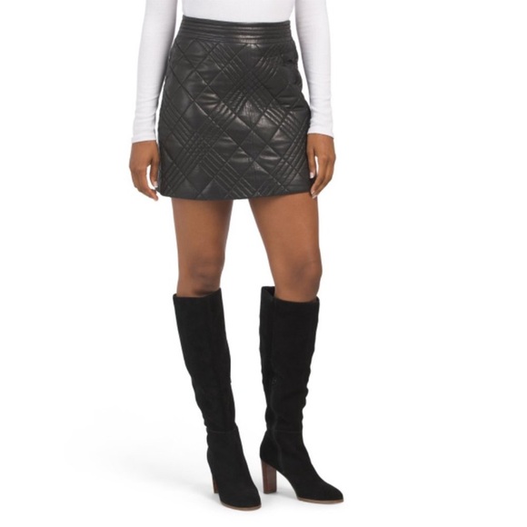 NWT BOD & CHRISTENSEN Black Leather Quilted Mini Skirt Size 4 - Picture 3 of 16